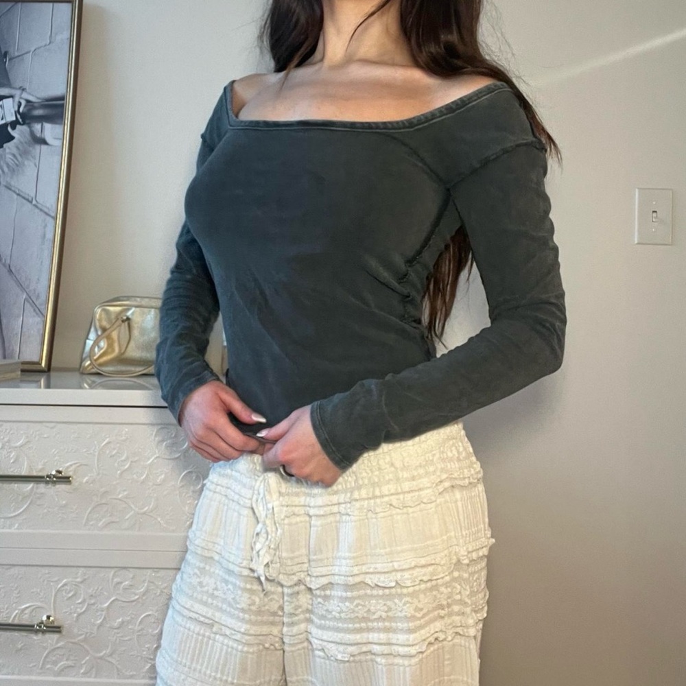 Free People Off-Shoulder Long Sleeve Top - Picture 2 of 2